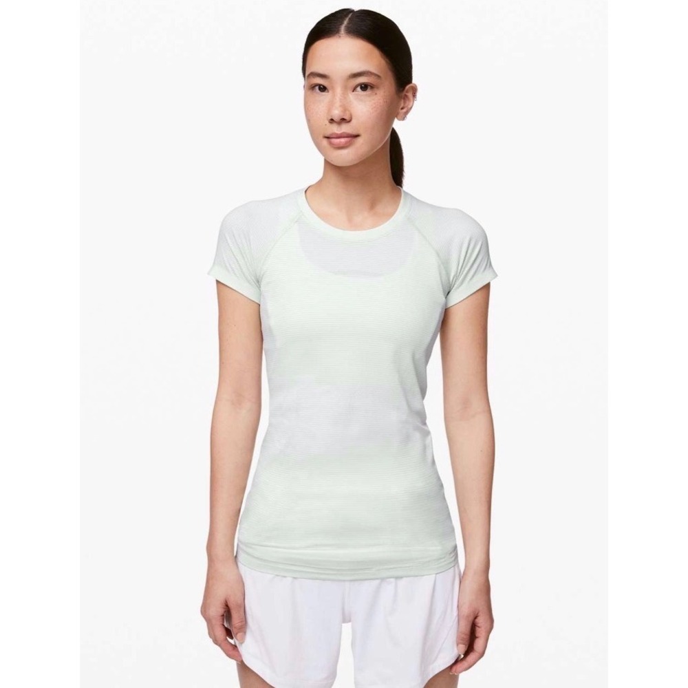 Lululemon Swiftly Speed Short Sleeve Tech Shirt Polar Ice Size 4 W3BXCS